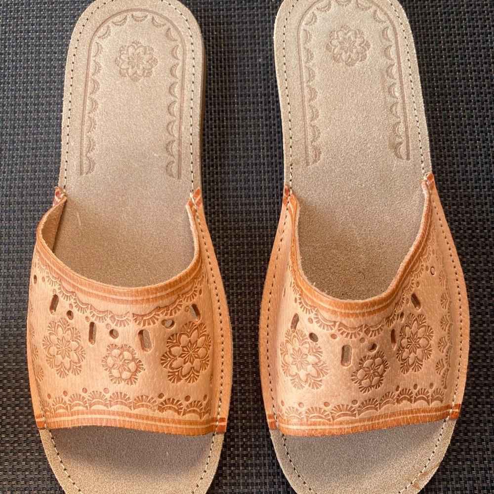 You Are HANDsome❤️ Handcrafted Flower Power Leather Slip On Footwear